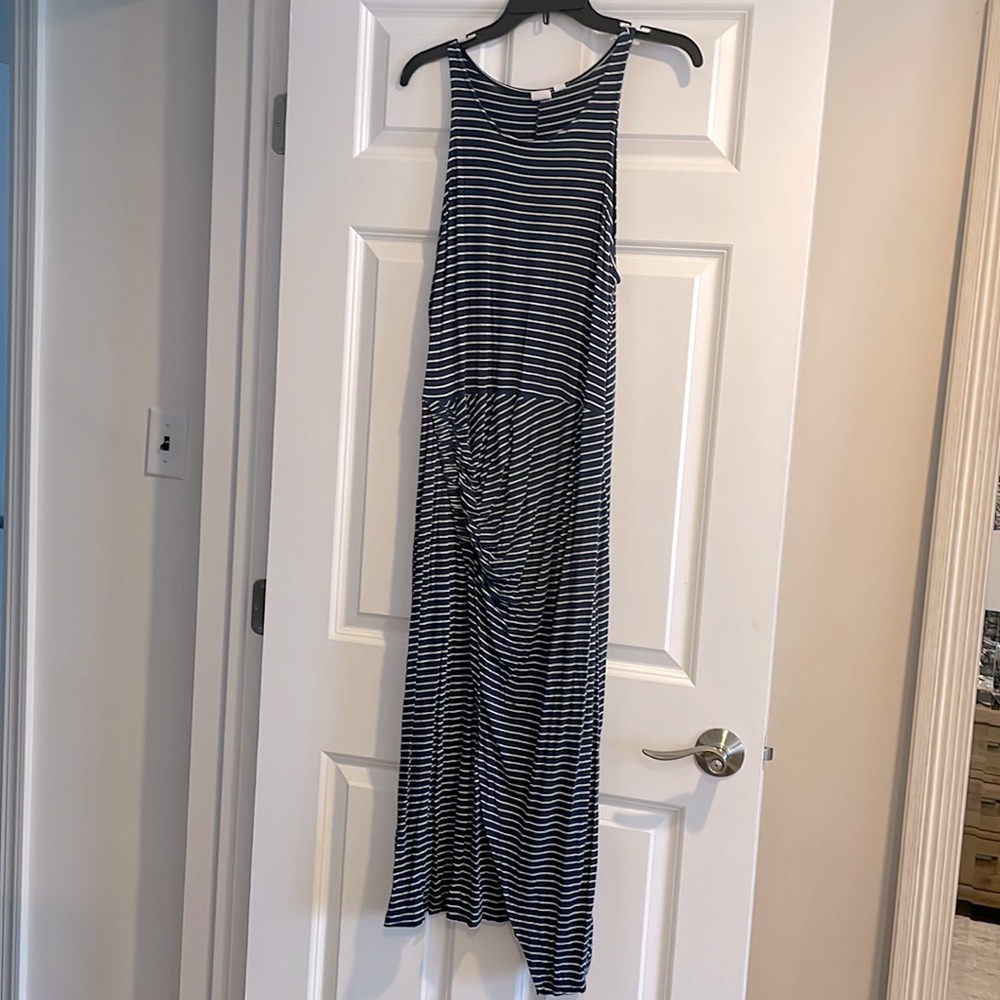 💙🤍 GAP striped and rouched maxi dress